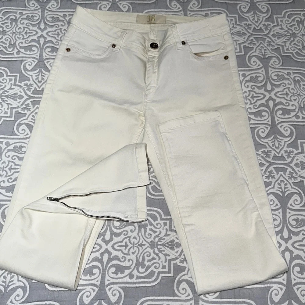 Zara Basic Denim - Picture 7 of 8